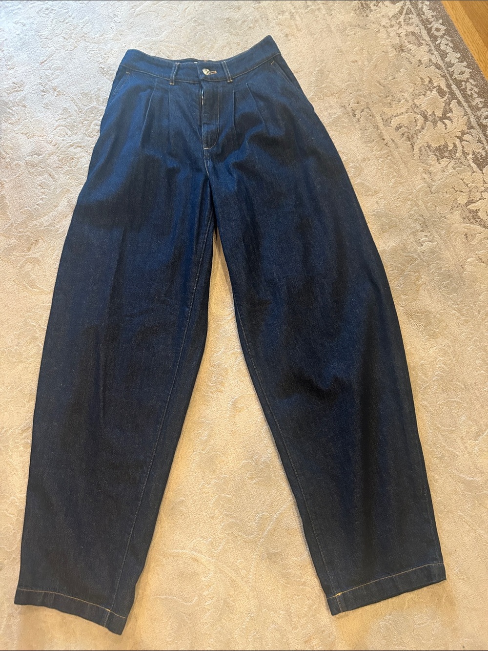 Frame Denim Barrel Leg Dark Indigo Jeans… super soft!